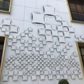 װ����ǽ������