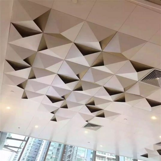 ��̼����������